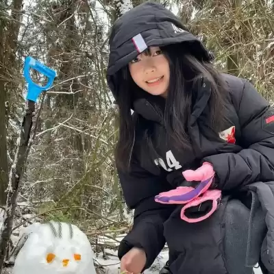訾幻灵